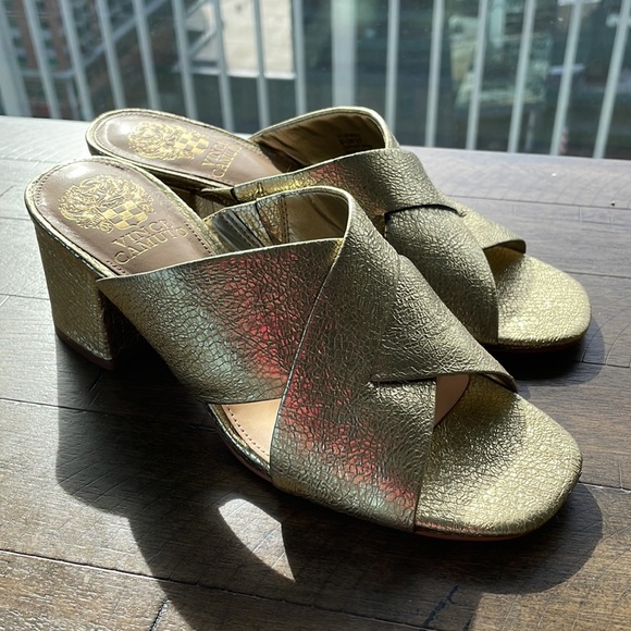 Vince Camuto Stania block heel mules in color karat gold size 6.5 - Picture 2 of 5